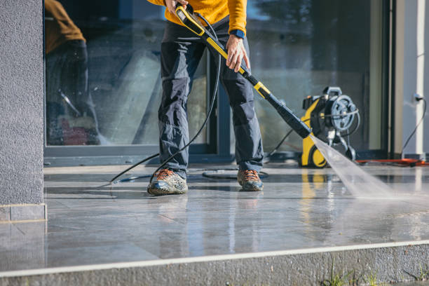 Why Choose Our Certified Pressure Washing Experts for Your Project Needs in Rochester, IL?